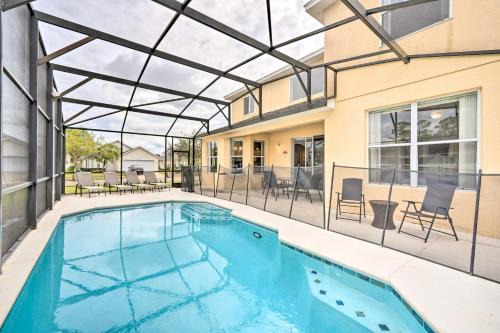 Crystal Cove Casa | Dog-Friendly Kissimmee Home with Lanai and Pool!