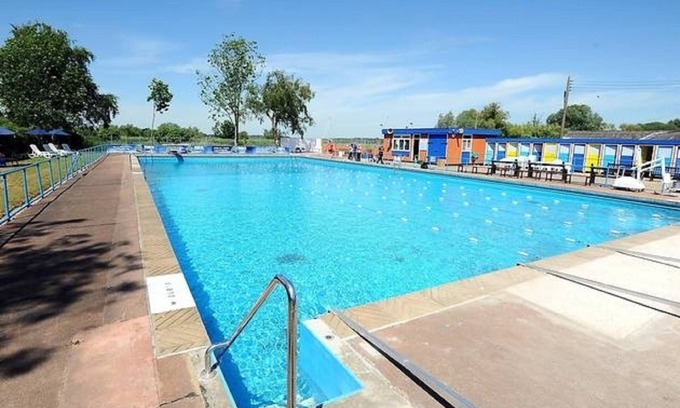 Halesworth Casa | Granero de lujo que admite perros y sala de juegos. Fácil manejo a costa y ciudad.