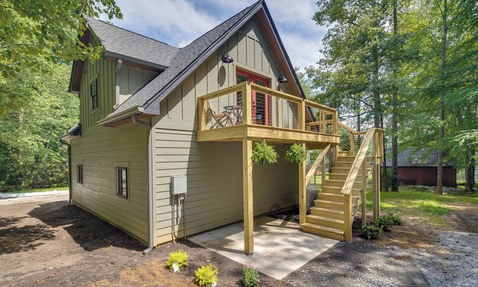 Mills River Apartamento | Dog-Friendly Mills River Retreat Near Hiking!