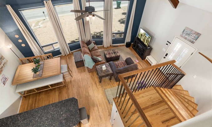 Show Low Casa | Dog-friendly, rustic chalet w/loft close to Fools Hollow Lake/outdoor adventures