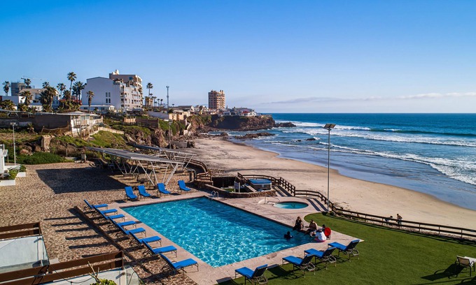La Paloma Casa | Dog-friendly villa with heated outdoor pool, hot tub, streaming, balcony