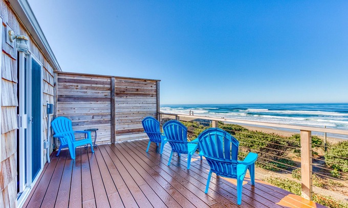 Edgewater Shores Cabaña | Dulce, agradable para perros, una escapada frente al mar - a pie de playa!
