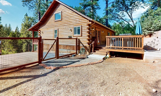 Forest Meadows Casa | Dog-friendly woodland cabin with fireplace, 2 decks & great location