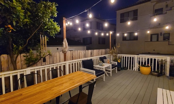 Downtown Casa | Dog Lover's Paradise in Pismo Beach