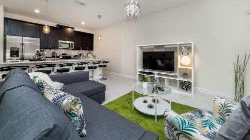 Pipers Glen Estates Casa | DOG9055
