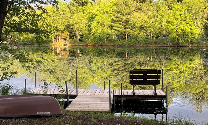 Mauston Casa | Dogs Welcome! Lake House. Close to Dells!