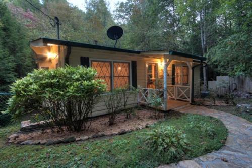 Cashes Valley Casa | Dogwood Creekside