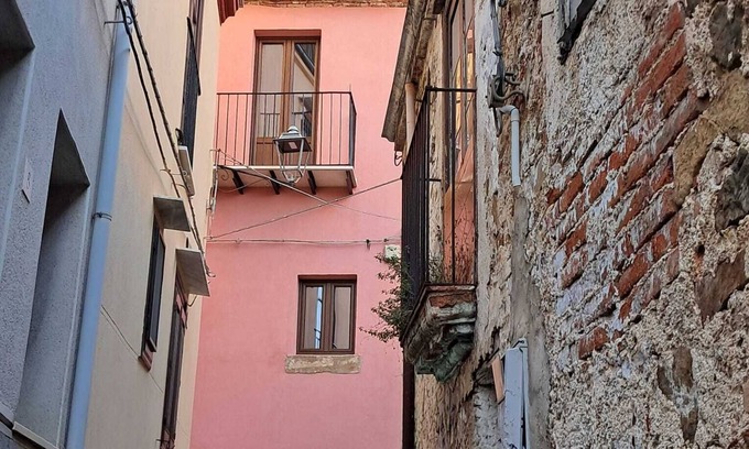 Isnello Apartamento | Dolce-Giardino Studio, Cosy Retreat in Scenic Isnello