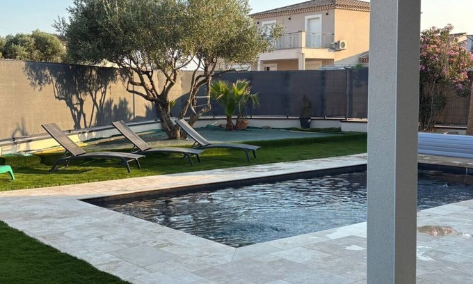 Beaucaire Casa | Dolce Vita Elegant and comfortable new villa with heated pool for 12 people