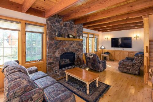 Lake Forest Casa | Dollar Point Lodge By Hauserman Rentals