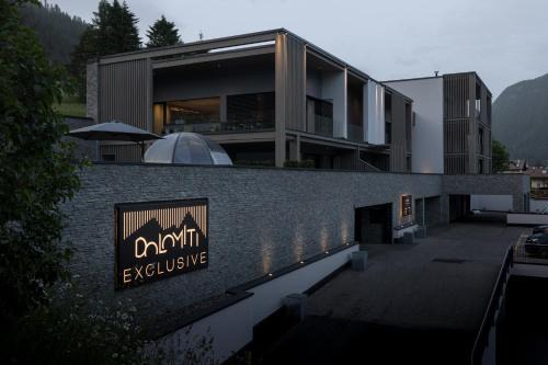 San Giovanni di Fassa Cama Y Desayuno | DOLOMITI EXCLUSIVE YOUR MOUNTAIN SUITE