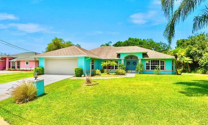 Sebastian Highlands Casa | Dolphin Cove Paradise