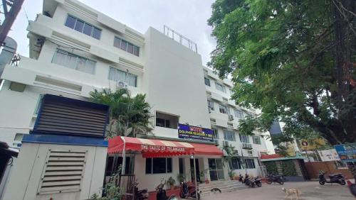 Begumpet Hotel | Dolphin Residency Inn