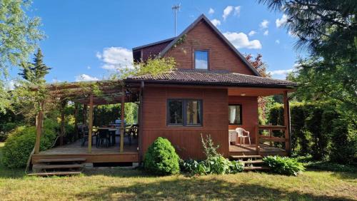 Radzymin Casa | Dom letniskowy z dużym ogrodem