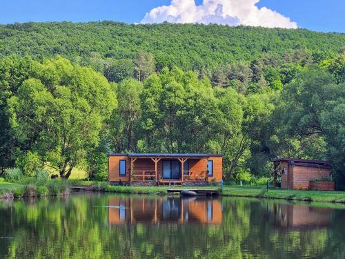 Pliesovce Casa | Dom na jazere