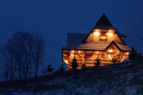 Kasinka Mala Chalet De Esquí | Dom na Zapotoczu. Góralski dom na wyłączność na szczycie skały.