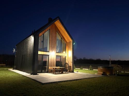 gmina Parzeczew Casa | Dom nad jeziorem sauna balia z jacuzzi
