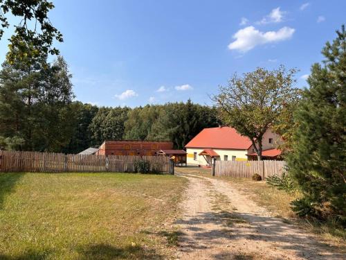 Miedzichowo Apartamento | Dom Nad Jeziorem Trzy Tonie