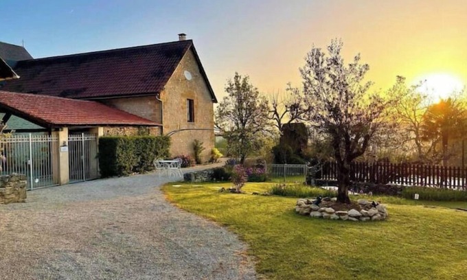 Sergeac Casa | Domaine 3 gites,9 rooms, 18 people,games room,private heated pool Sarlat/Lascaux