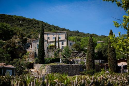Sauve Casa | Domaine de Bagard - Village de gîtes - nature et authenticité
