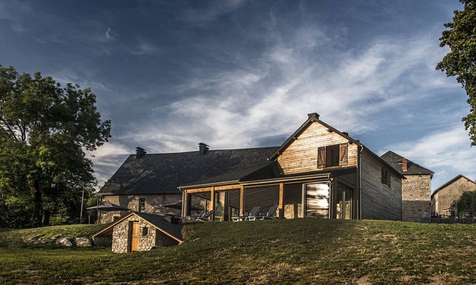 Prondines Casa | Domaine de L'eclache Gîtes de Caractère 5 Épis à Louer au Cœur de Lauvergne