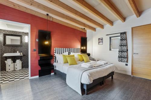 Yvre-l'Eveque Cabina | Domaine de l'Epau Eco-Resort