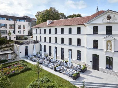 Issy-les-Moulineaux Hotel | Domaine de la Reine Margot Paris-Issy - MGallery Collection
