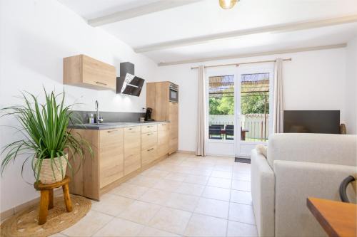 Eyguieres Apartamento | Domaine De Meyrol - Gite 1
