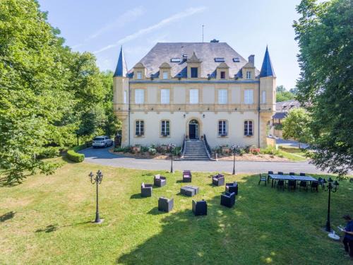 Montignac Complejo | Domaine de Puy Robert LASCAUX - A 800m Grotte de Lascaux - Hôtel avec piscine - Chambres et gîtes-appartements - Sarlat - Dordogne