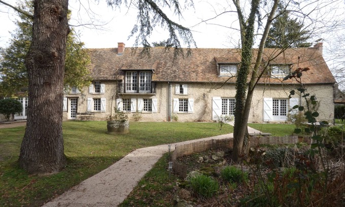 Champenard Casa | Domaine des Granges