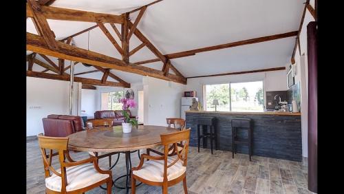 Tournus Casa | Domaine des jardins de la Saône