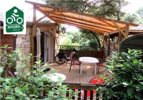 Galargues Casa | Domaine du bois gîte Marion
