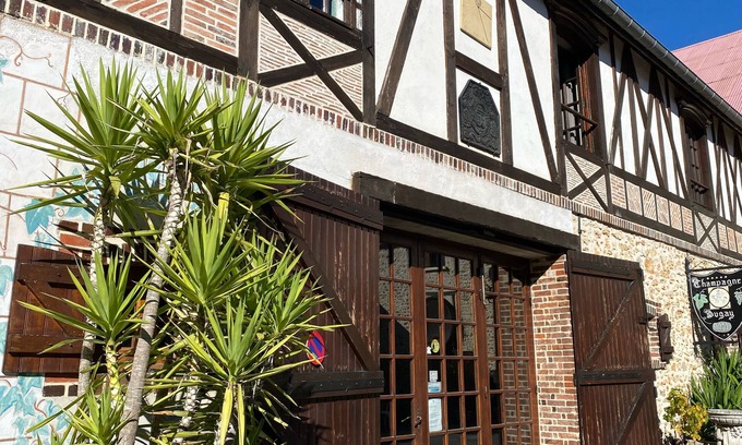Sezanne Casa | Domaine du Cellier de la Couronne