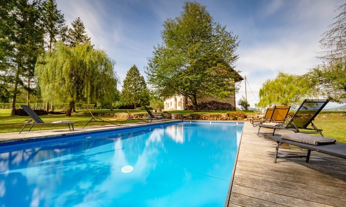 Cercier Casa | Domaine du Chypre entre Annecy et Genève