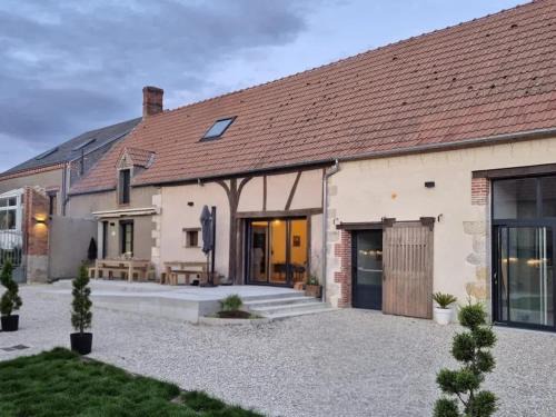 Lorcy Casa | Domaine Ferme rénovée avec SPA, 15 couchages, parking privatif, proche Paris - FR-1-590-580