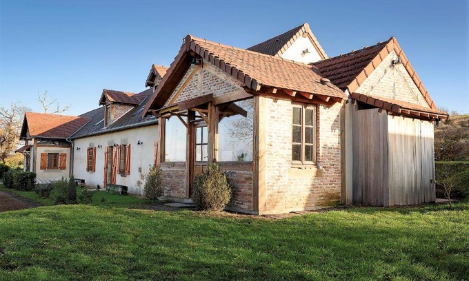 Toulon-sur-Allier Casa | Domaine La Carrière
