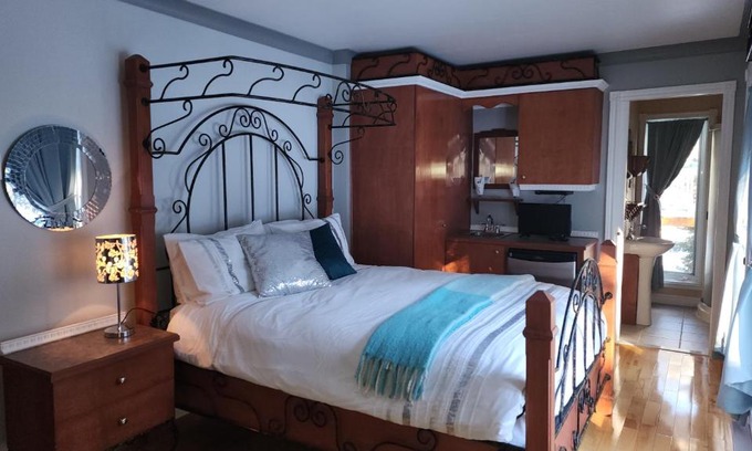 Mauricie Cama Y Desayuno | Domaine Riviere Sacacomie Manoir