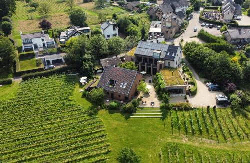 Municipality of Vaals Cama Y Desayuno | Domein Holset BruisendWijnHuis