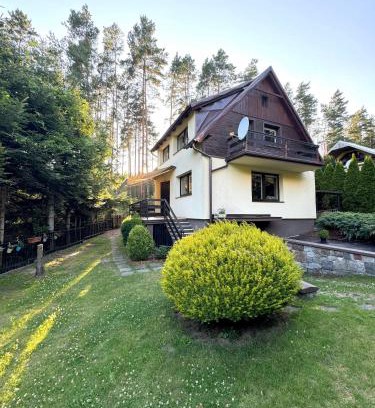 gmina Kaliska Casa | Domek nad Jeziorem Trzechowskim w lesie letniskowy na wsi