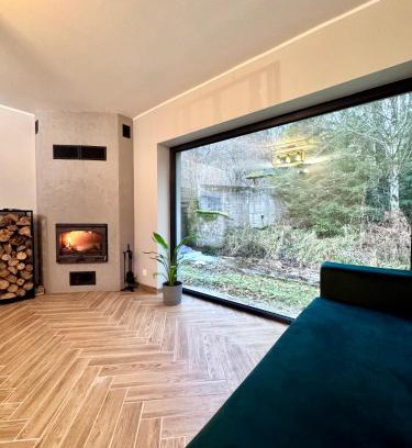 Kolczyglowy Casa | Domek z balią nad Wodospadem w głębi lasu