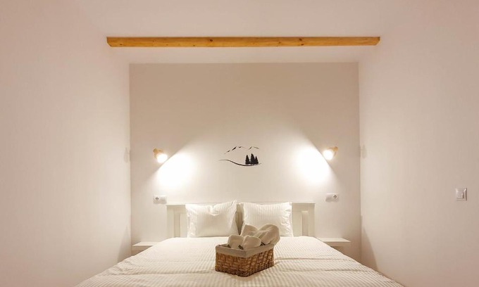 Vadu Izei Casa | Domeniul Acasa in Vadu Izei Maramu