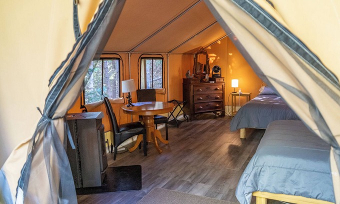 Saint Patrick Casa | Dominion Hill Country Inn