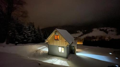 Rzeczka Apartamento | DOMKI NA SKARPIE