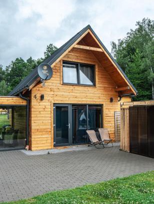 Woliborz Casa | Domki Nad Stawami z Jacuzzi i Sauną 4