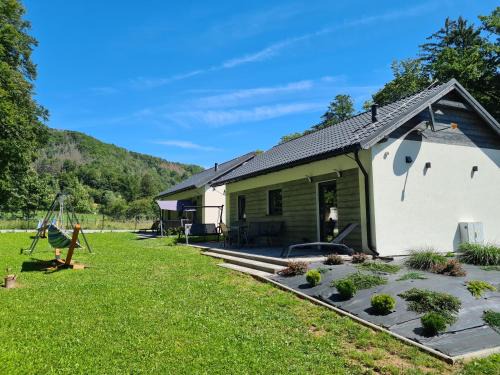gmina Lewin Kłodzki Chalet De Esquí | DOMKI POD ZIELONYM WZGÓRZEM 2