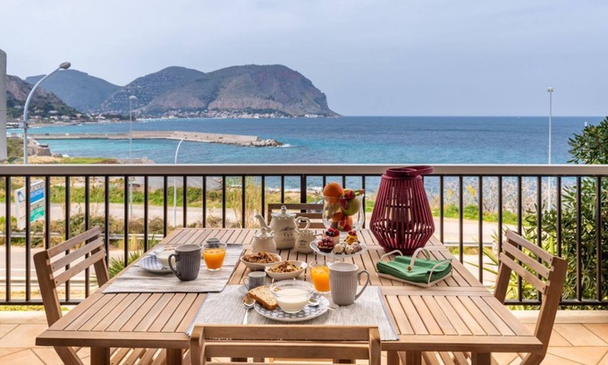 Addaura Apartamento | Domus Sicily - The Sea in a Room