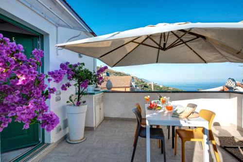 Sant'Agata sui Due Golfi Casa | Domus Smeraldo terrace and sea view Amalfi Coast