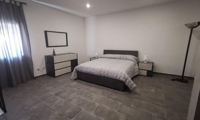 Valguarnera Caropepe Apartamento | DOMVS GIVLIANO