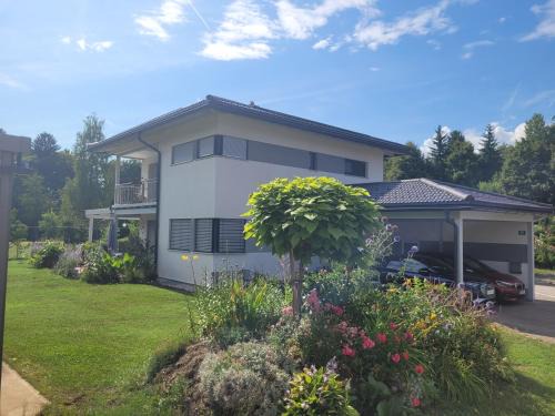 Augsdorf Apartamento | Don Papas Büruh Apartment