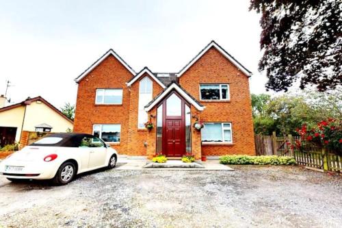 Donabate Casa | Donabate 5BD Home 10 min to Airport